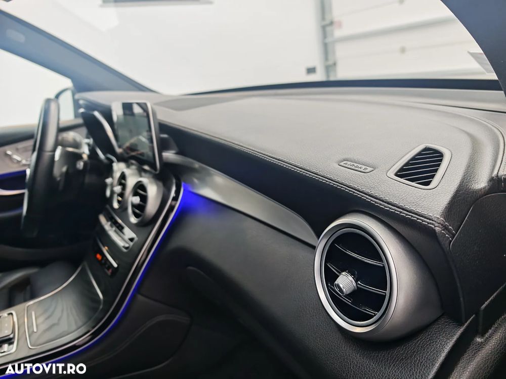 Mercedes-Benz GLC - 12