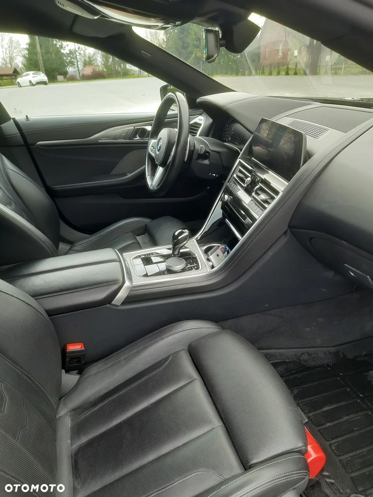 BMW Seria 8 - 10