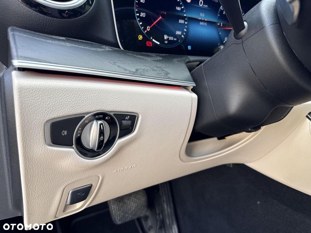 Mercedes-Benz Klasa E - 25