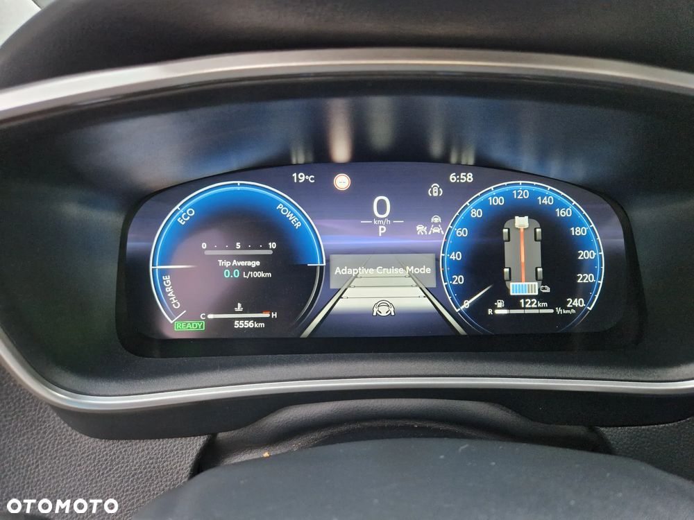 Toyota Corolla 1.8 Hybrid Style - 25