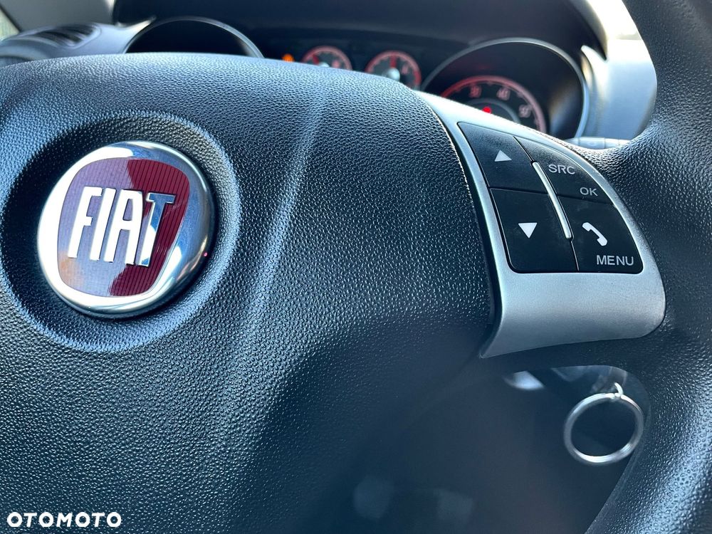 Fiat Punto Evo 1.4 8V Estiva Blue&Me Euro5 - 11