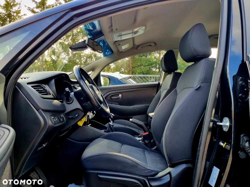 Kia Carens 1.7 CRDi L 7os - 10