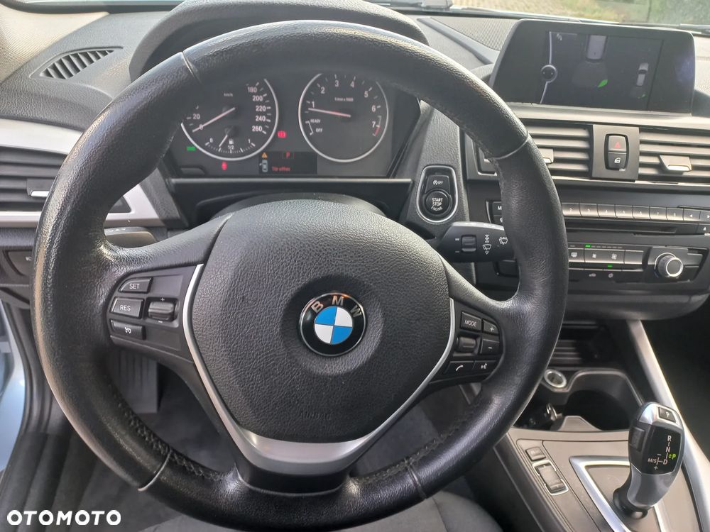 BMW Seria 1 118i Sport Line - 19