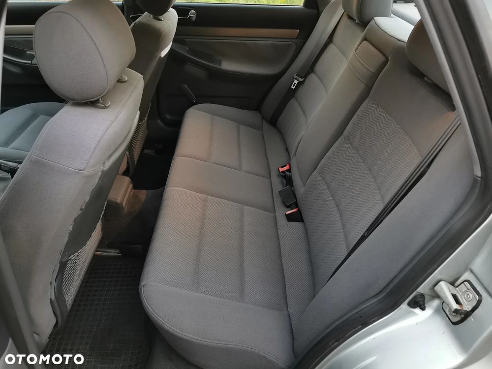 Audi A4 Limousine - 18