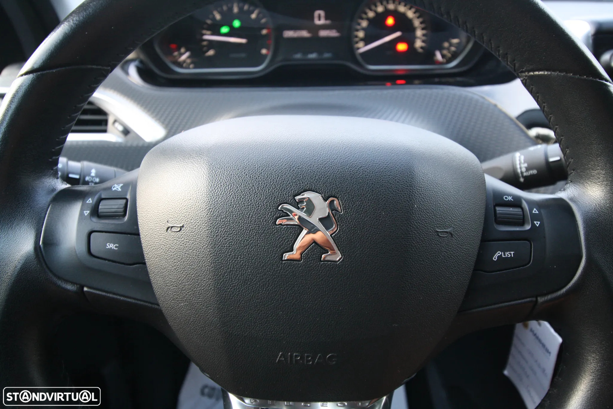 Peugeot 208 1.5 BlueHDi Signature - 39