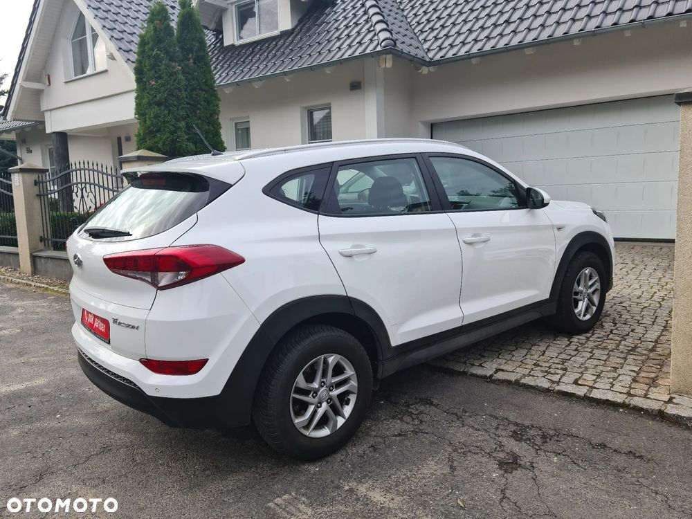 Hyundai Tucson 1.7 CRDI BlueDrive Classic 2WD - 25