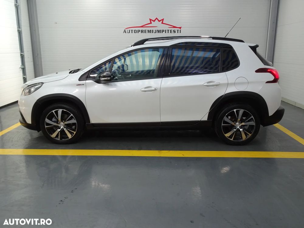 Peugeot 2008 1.2 L PureTech STT GT Line - 20