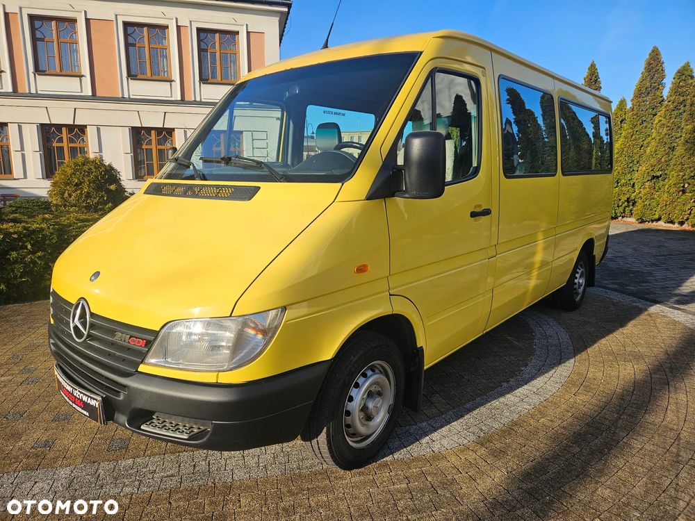 Mercedes-Benz Sprinter - 12