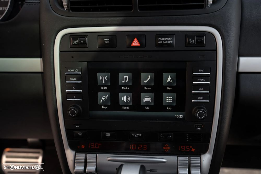 Porsche Cayenne Turbo - 37