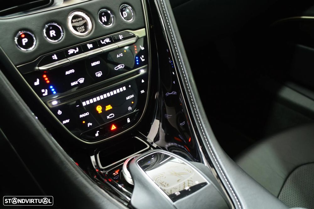 Aston Martin DBS Coupe Superleggera - 50