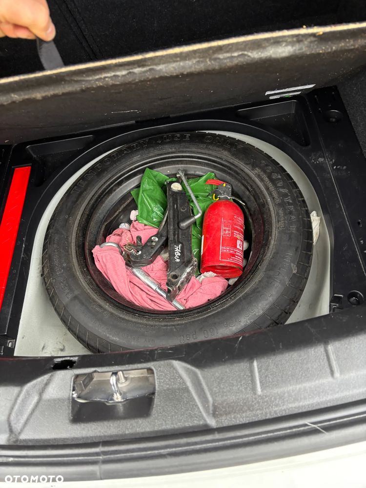 Volvo V40 D2 Drive-E Dynamic Edition - 9