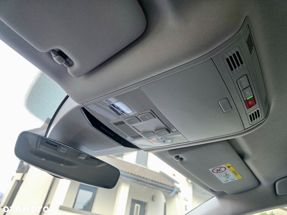 Volkswagen Passat 2.0 TDI EVO Business DSG - 35