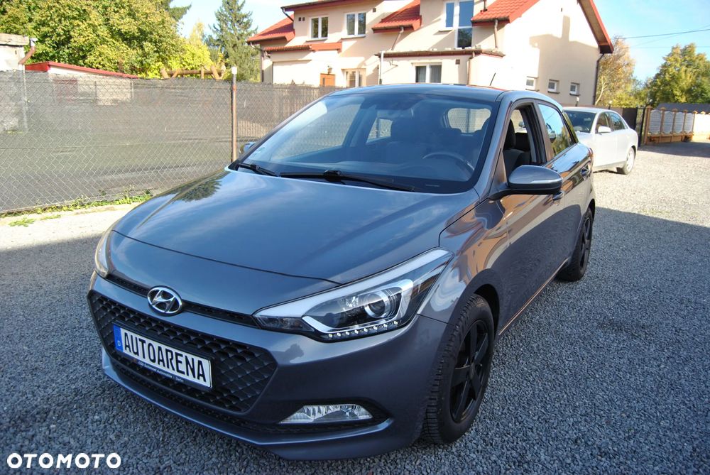 Hyundai i20 1.4 Premium - 18