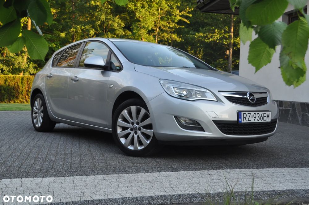 Opel Astra 1.6 Cosmo - 2
