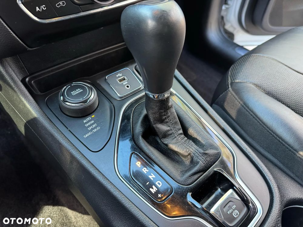 Jeep Cherokee 2.0 GME Active Drive I Limited - 22