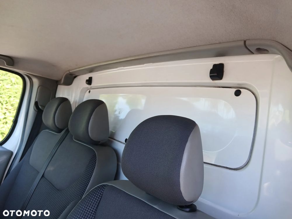 Opel VIVARO - 12
