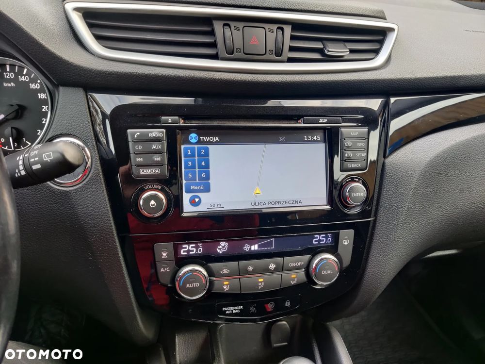 Nissan Qashqai 1.2 DIG-T Xtronic 360 - 33