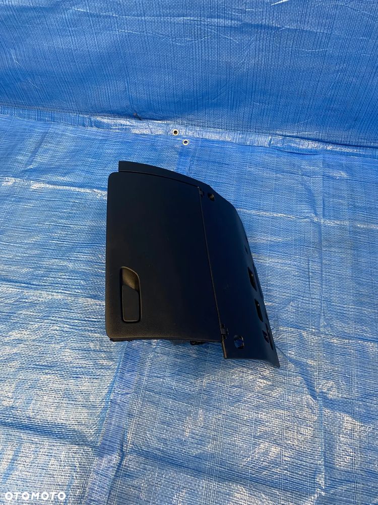 SCHOWEK PASAŻERA AUDI A3 8V CZARNY ORYGINAŁ EUROPA - 5