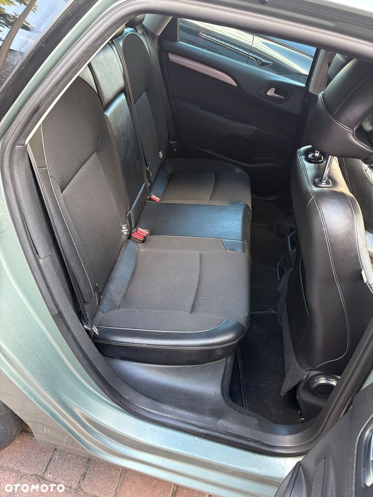 Citroën C4 VTi 120 Exclusive - 9