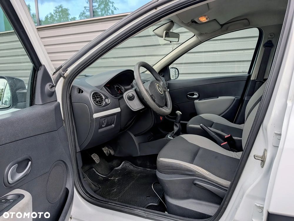 Renault Clio 1.5 dCi Authentique - 14
