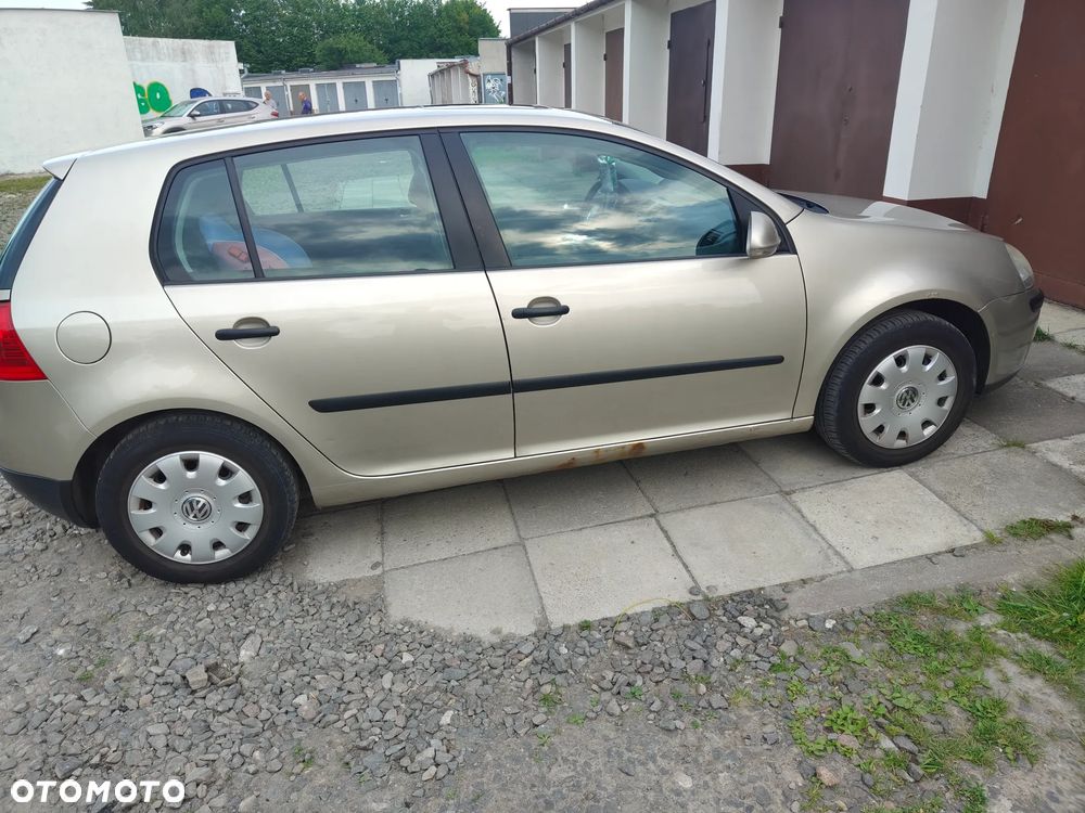 Volkswagen Golf - 3