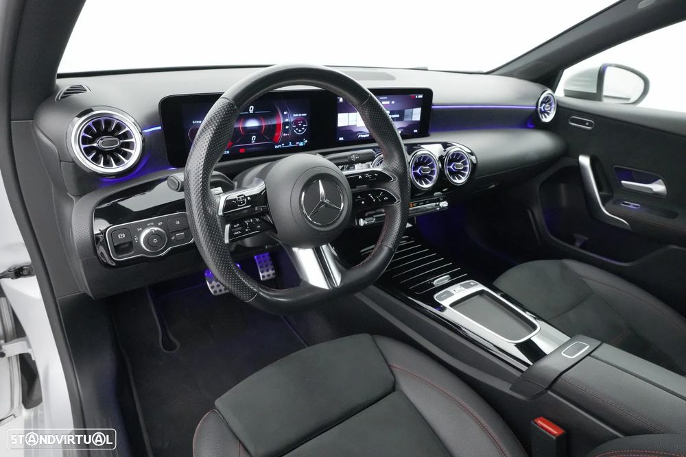 Mercedes-Benz A 180 Limousine d AMG Line Aut. - 27