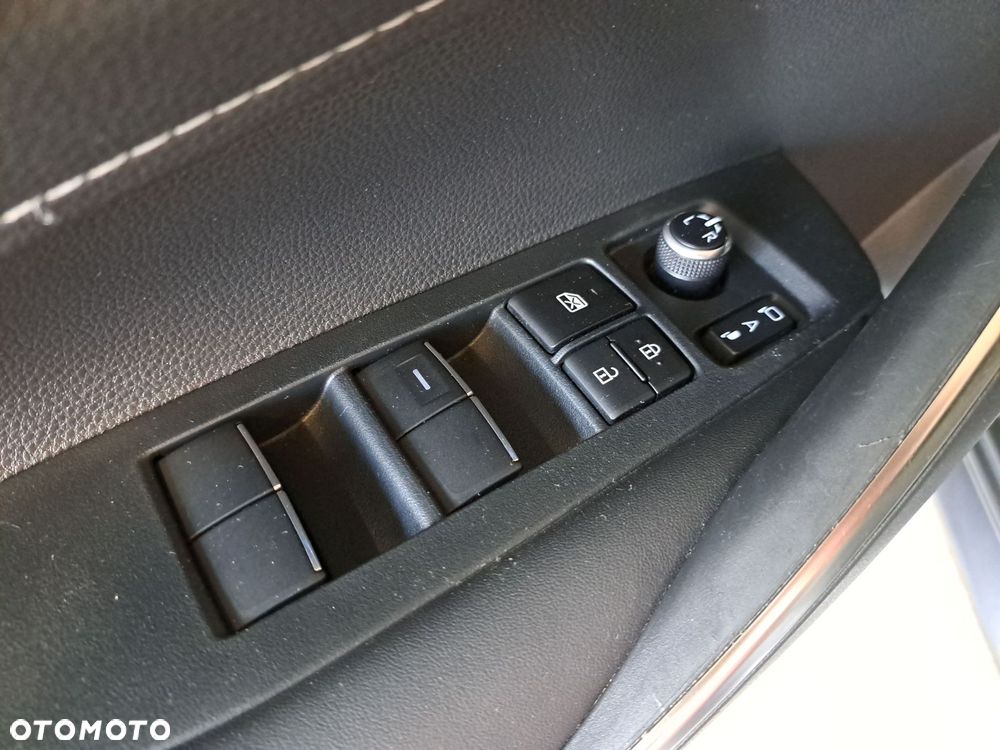 Toyota Corolla 1.8 Hybrid Style - 37