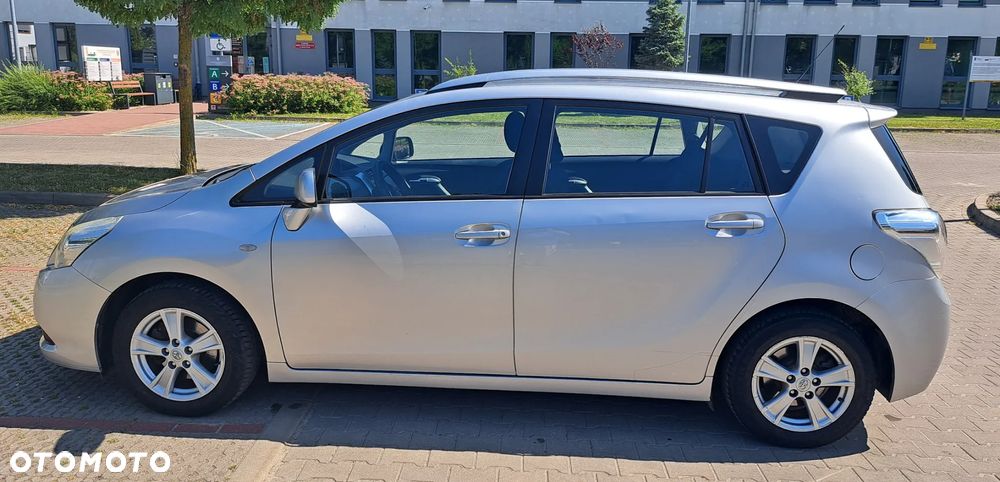 Toyota Verso 1.6 Sol EU5 - 6