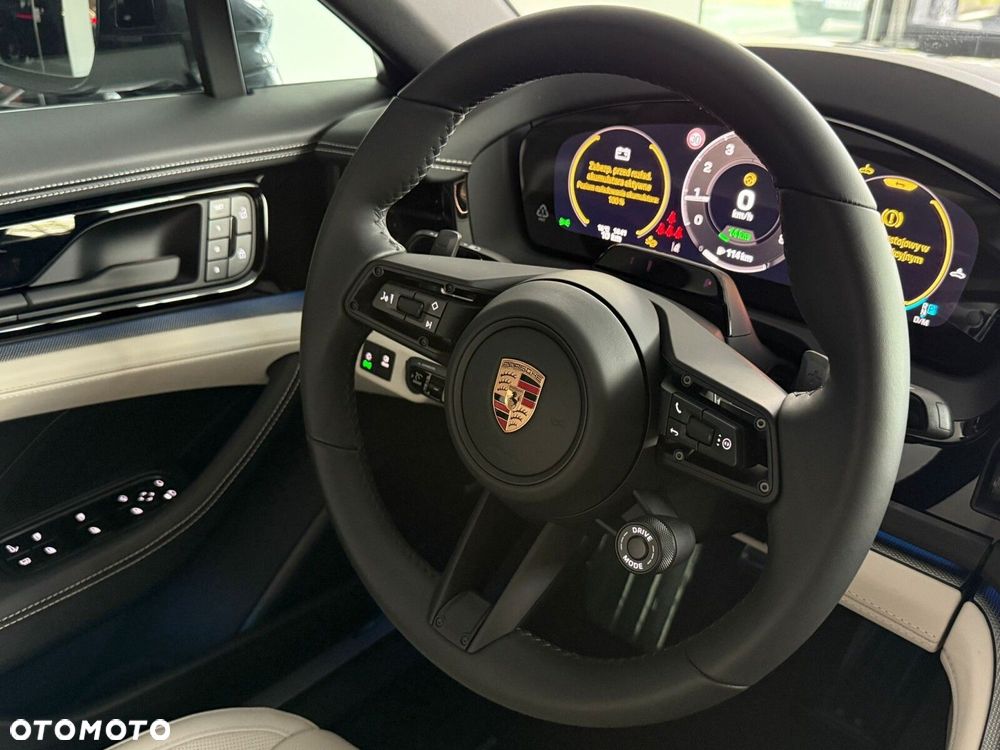 Porsche Panamera - 21