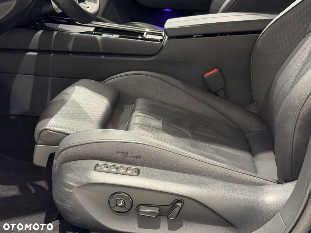 Skoda Superb 2.0 TDI SCR L&K DSG - 24