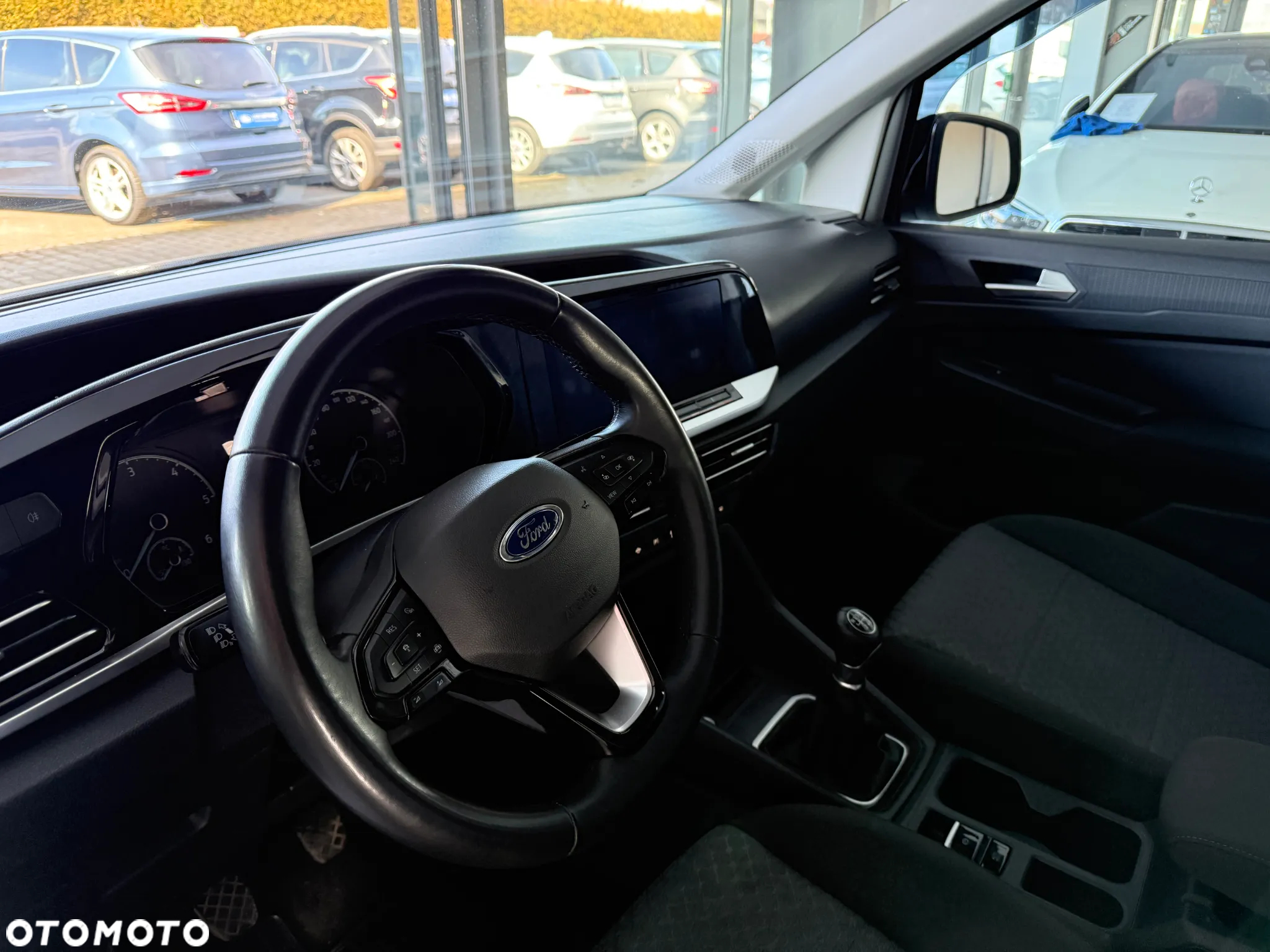 Ford Tourneo Connect 2.0 EcoBlue Titanium - 23