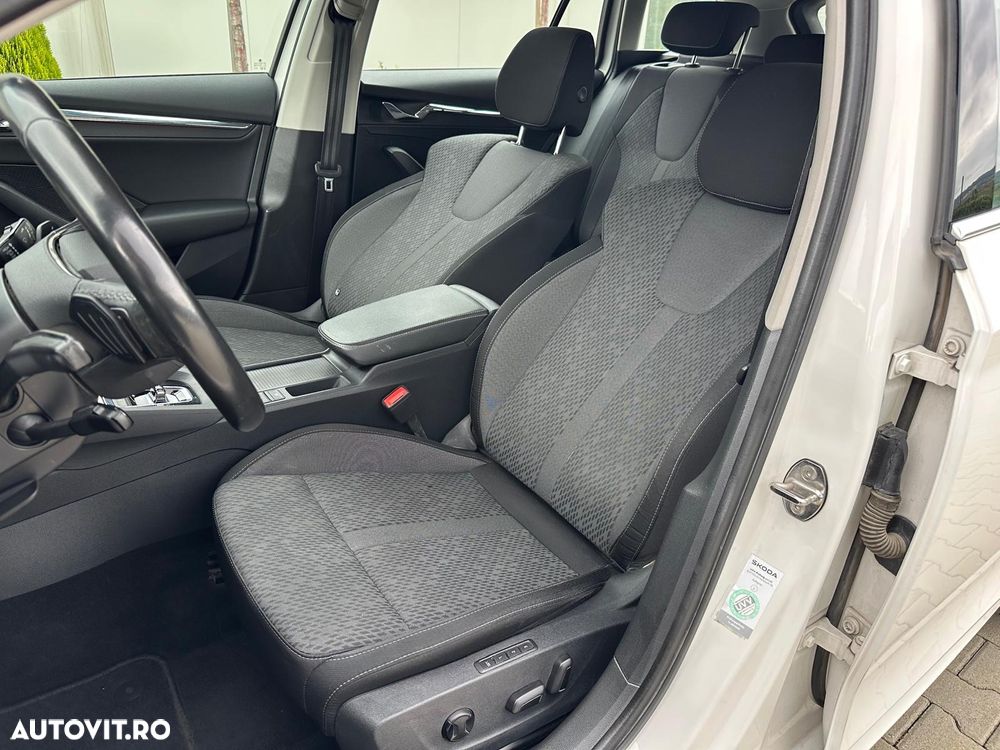 Skoda Octavia Combi 2.0 TDI DSG First Edition - 15