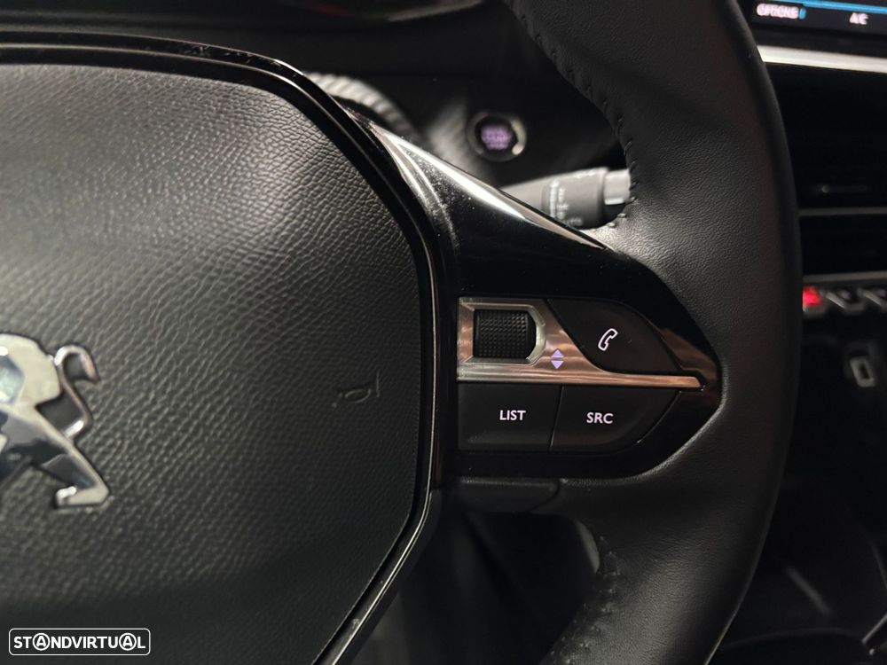 Peugeot e-2008 50 kWh Allure - 11