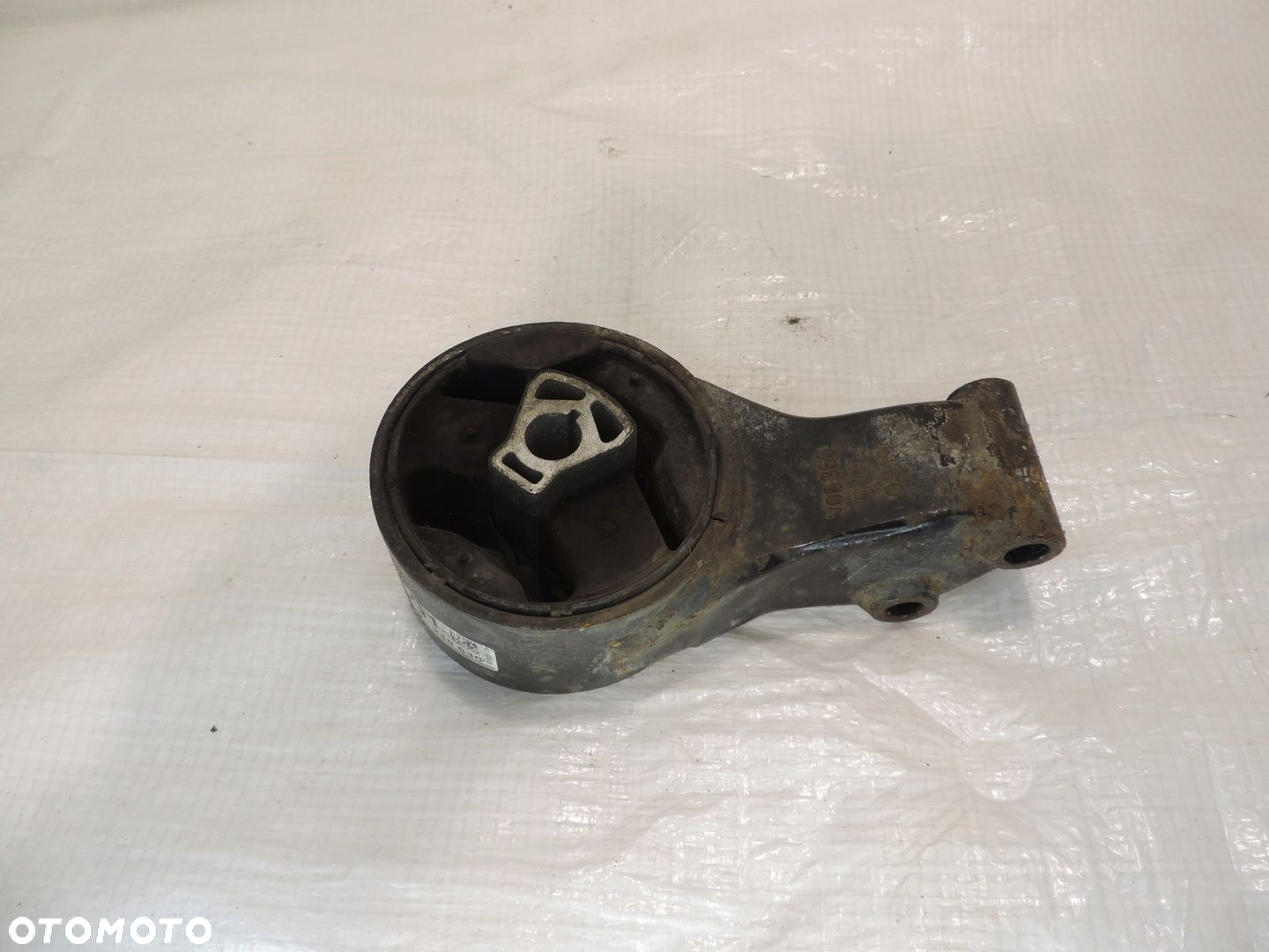 OPEL ASTRA IV J 1.7 PODUSZKA SILNIKA 13248630 G1 - 2