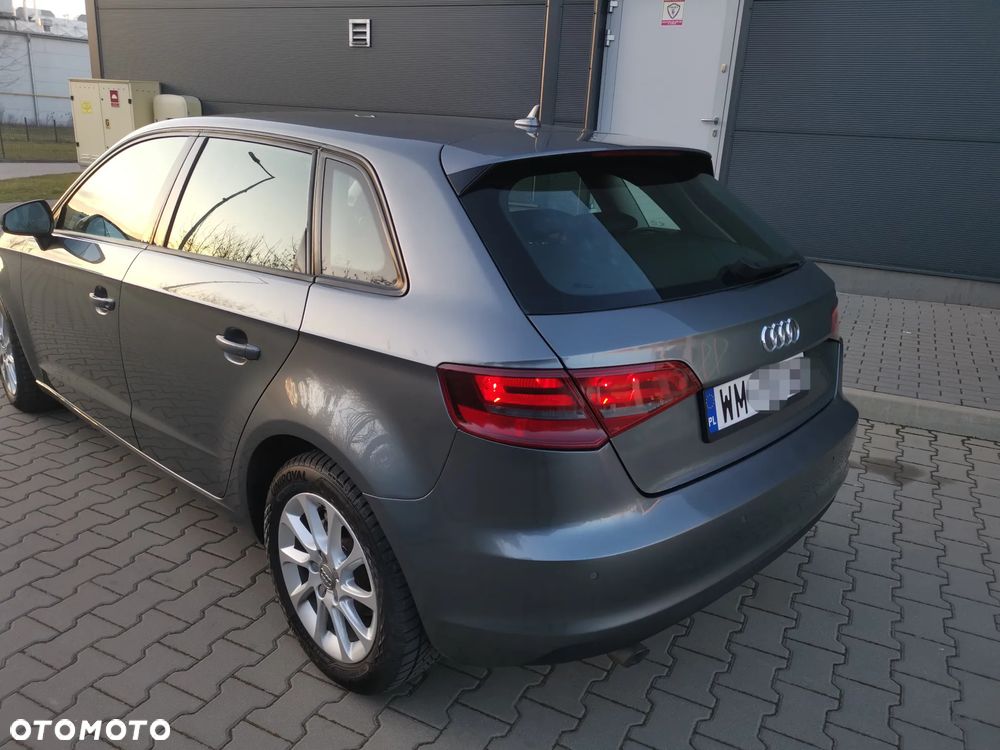 Audi A3 Sportback 1.6 TDI Ambition - 11