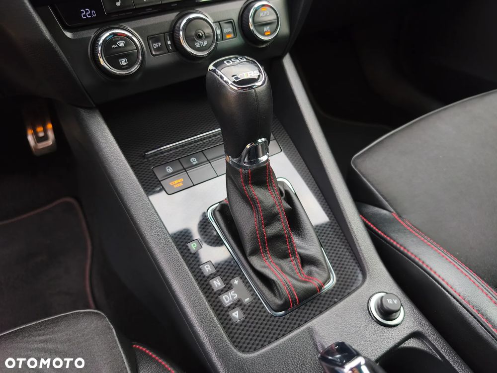 Skoda Octavia 2.0 TDI DSG RS - 34