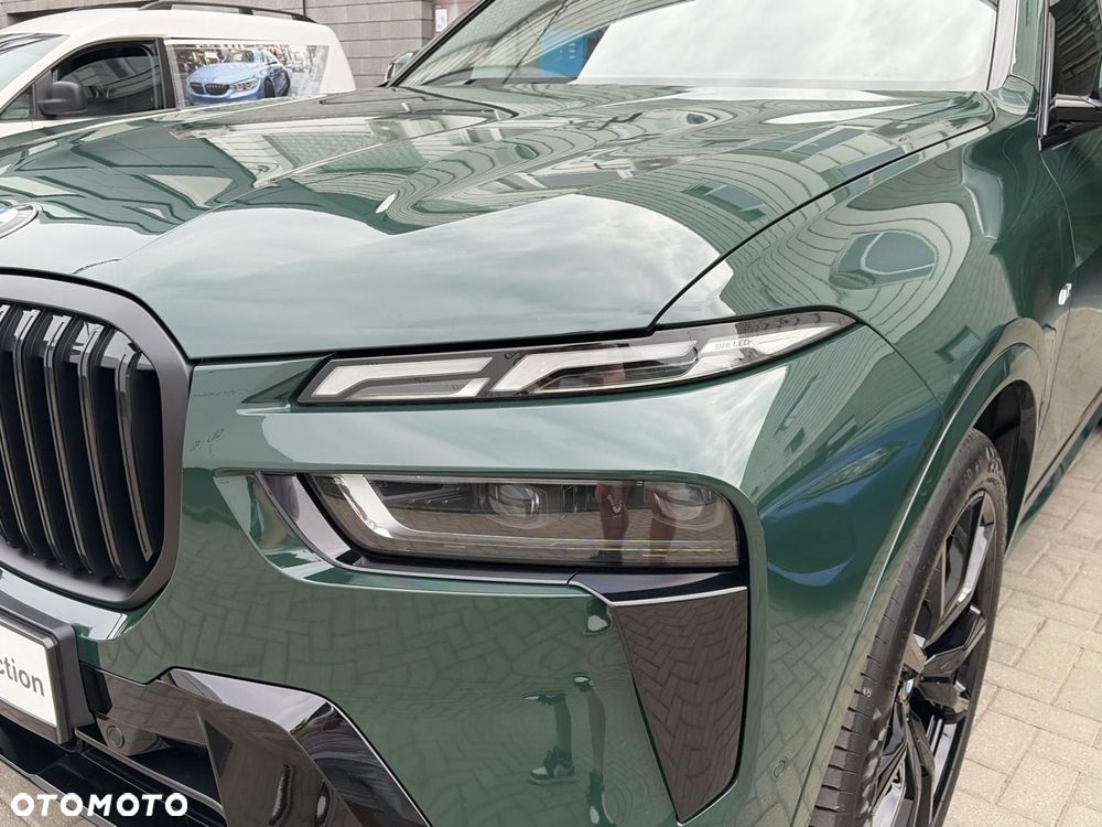 BMW X7 - 28