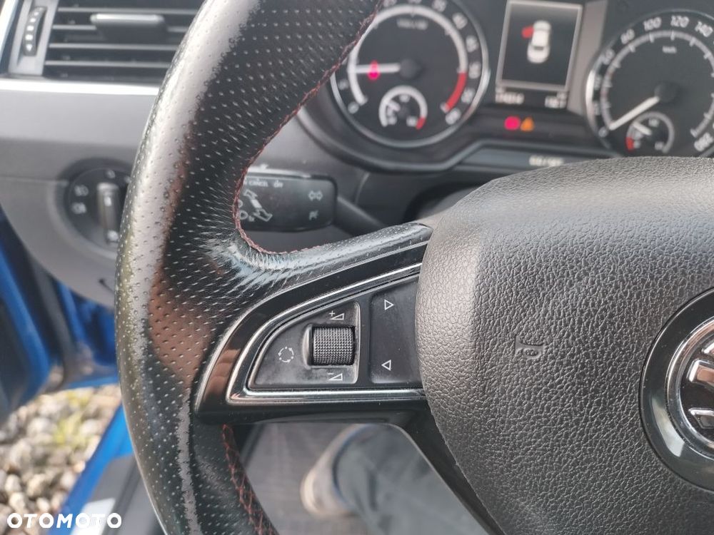 Skoda Octavia 2.0 TDI RS - 28