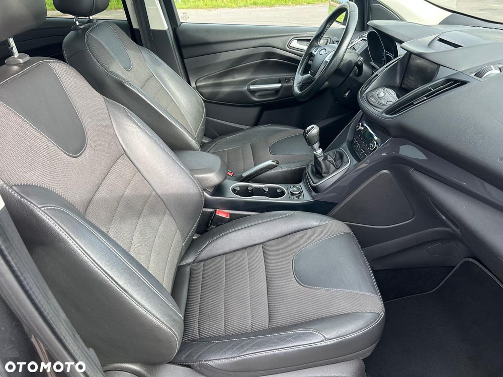 Ford Kuga 2.0 TDCi FWD Titanium - 18