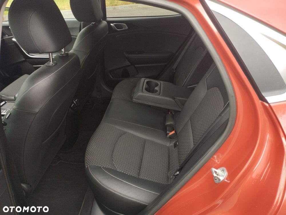 Kia XCeed 1.6 T-GDI L Business Line DCT - 21