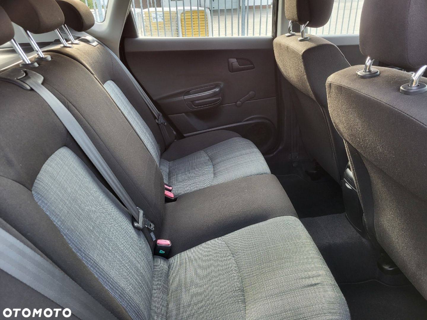 Kia Ceed - 8