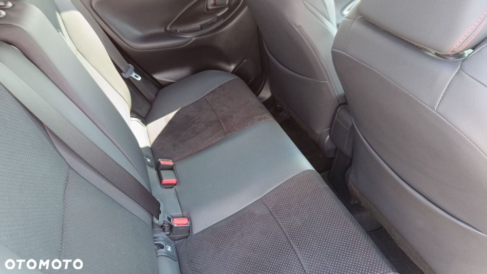 Toyota Yaris Cross Hybrid 1.5 GR Sport - 11