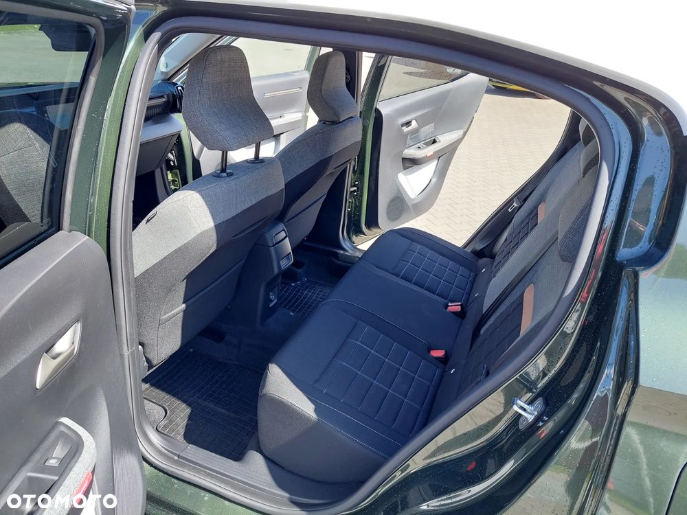 Citroën C3 Aircross ver-1-2-mhev-plus-s-s-edct6 - 24