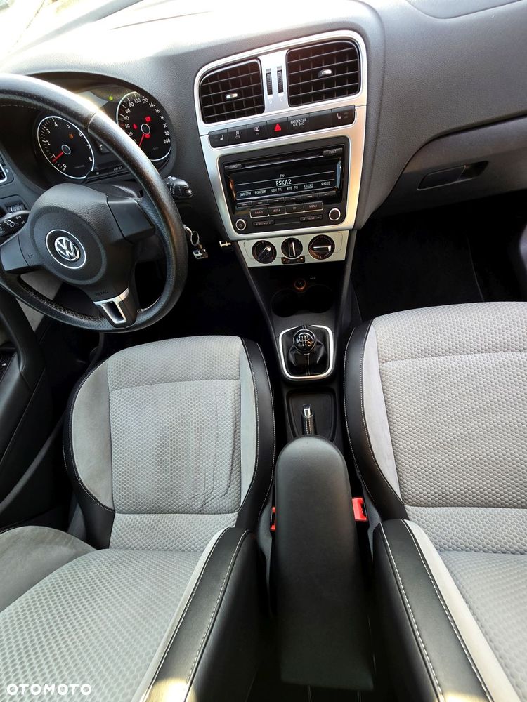 Volkswagen Polo 1.2 TSI Cross Urban White - 30