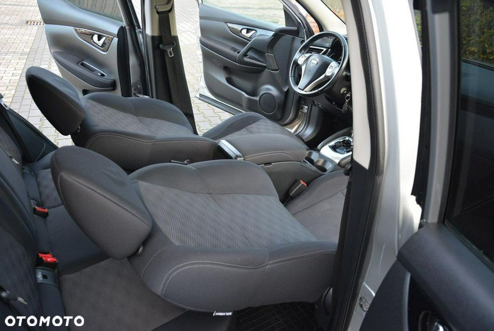 Nissan Qashqai 1.2 DIG-T Tekna Xtronic - 19