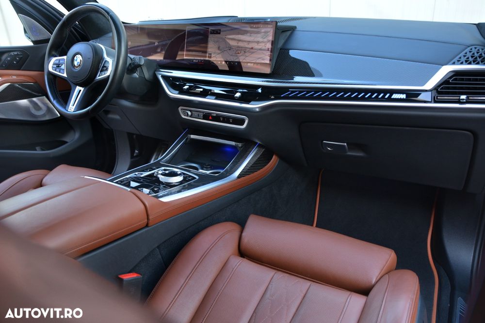 BMW X7 M60i xDrive AT MHEV - 13