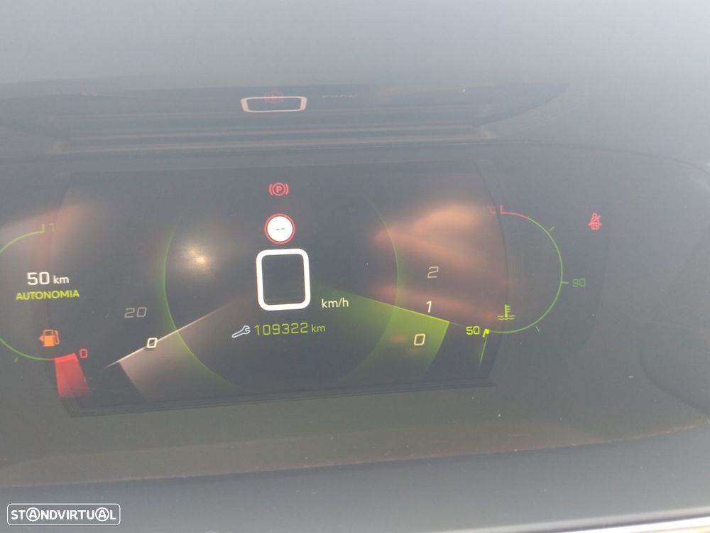 Peugeot 2008 1.5 BlueHDi GT - 13