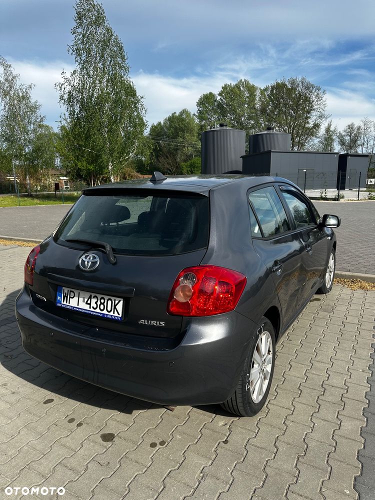 Toyota Auris 2.0 D-4D Sol - 6