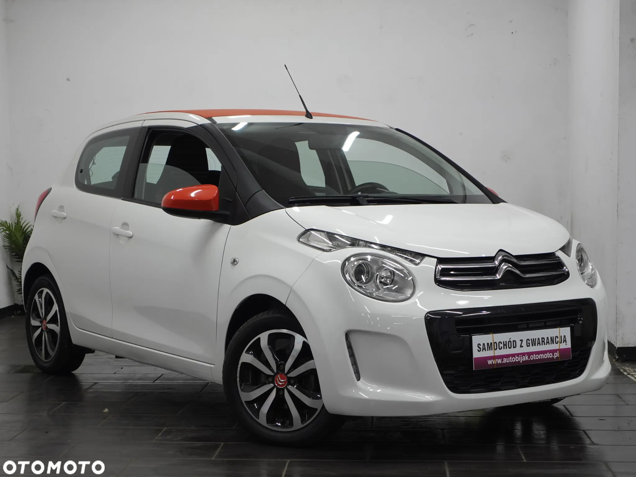 Citroën C1 1.2 Pure Tech Airscape Shine - 9