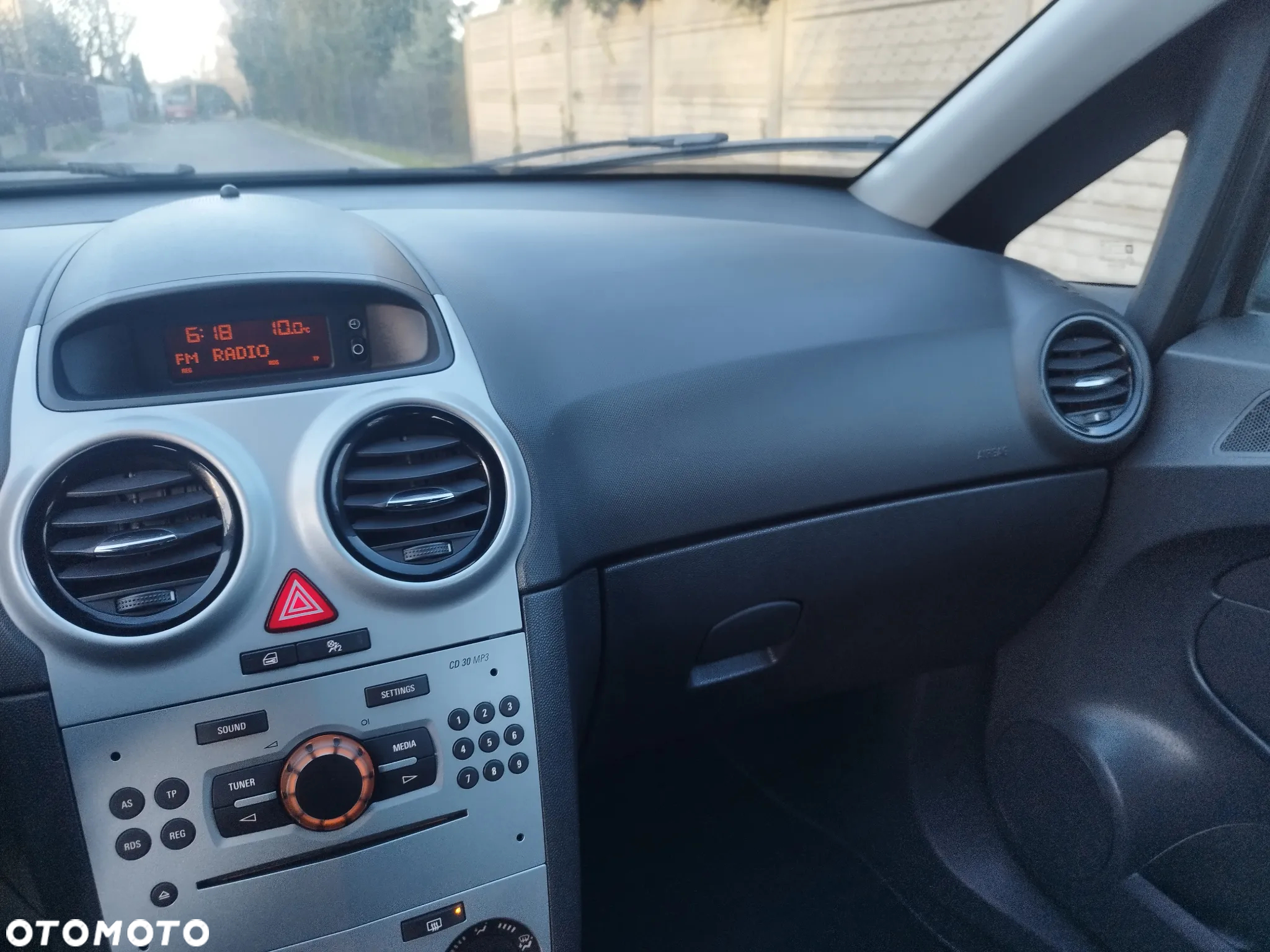 Opel Corsa 1.2 16V Color Edition - 19